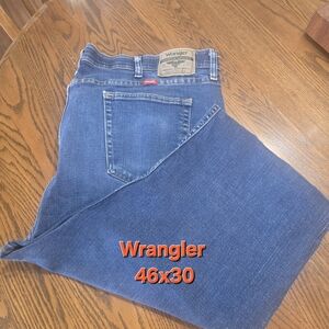 Wrangler Men's Classic Indigo Jeans